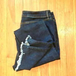 LOFT Curvy Skinny Raw Hem Jeans Size 31